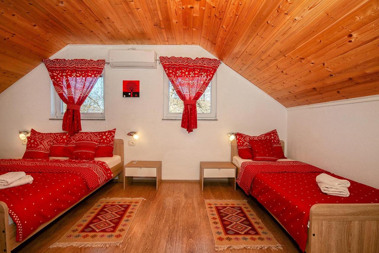 Apartment Ilija Rakovica Εξωτερικό φωτογραφία